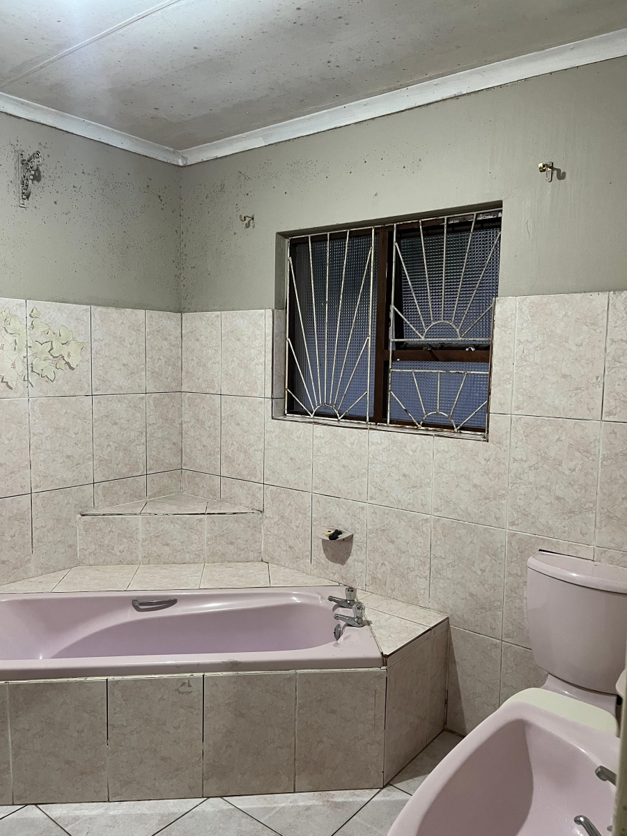 3 Bedroom Property for Sale in Sanctor Eastern Cape